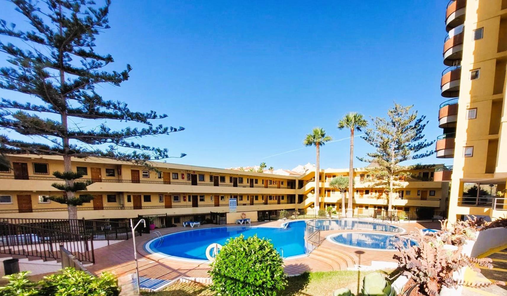 Appartement Frontal Ocean View Torres Del Sol à Los Cristianos  Extérieur photo