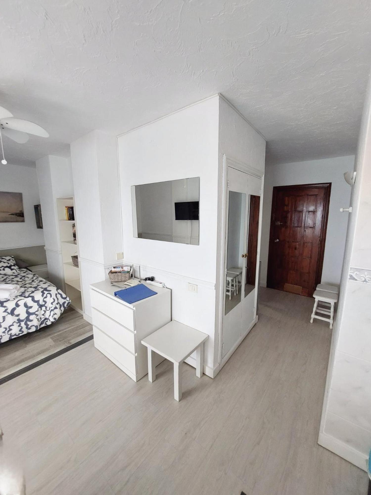 Appartement Frontal Ocean View Torres Del Sol à Los Cristianos  Extérieur photo