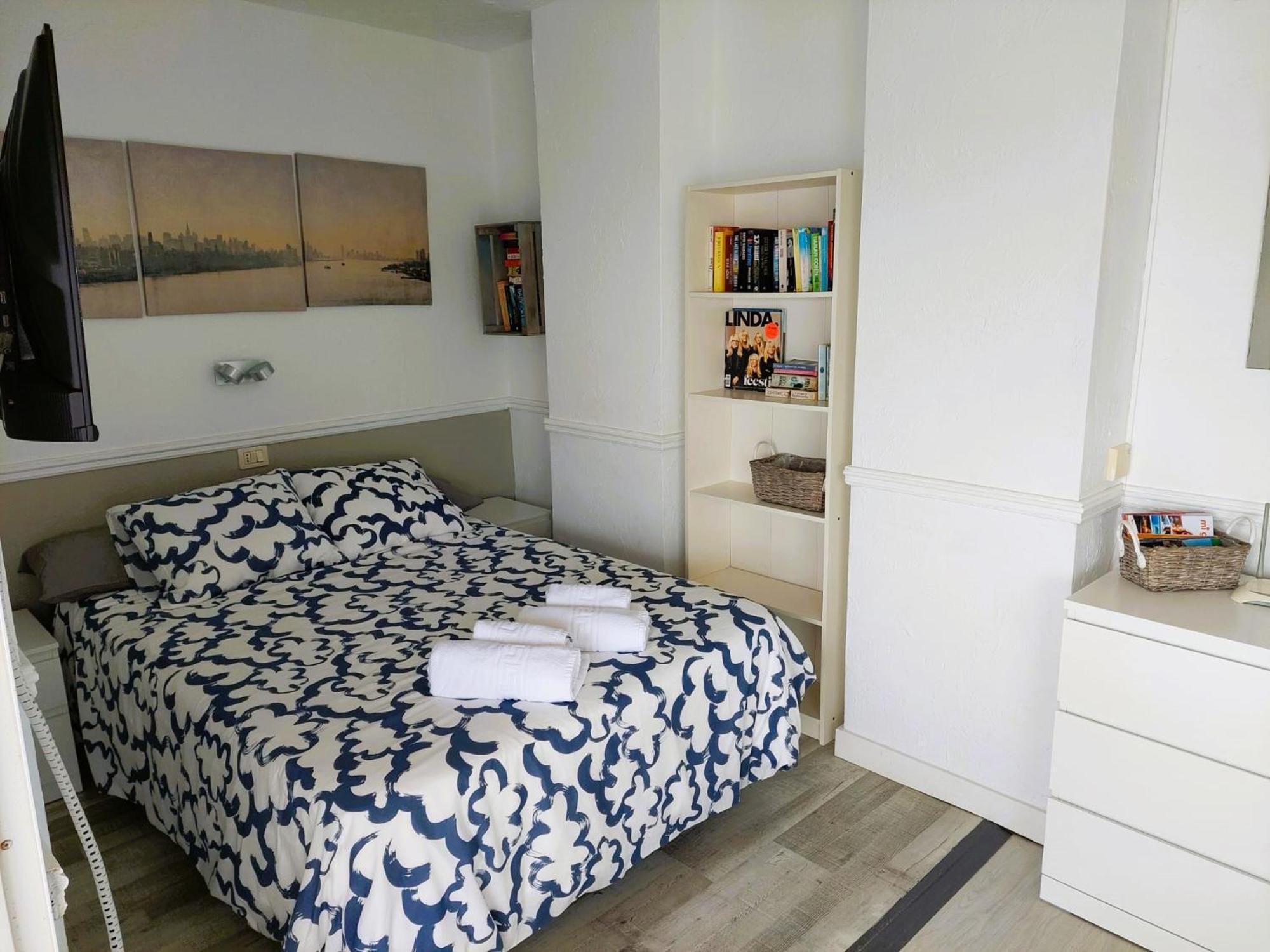Appartement Frontal Ocean View Torres Del Sol à Los Cristianos  Extérieur photo